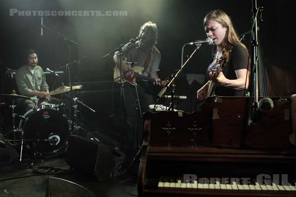 THE LOW ANTHEM - 2009-09-26 - PARIS - La Maroquinerie - 